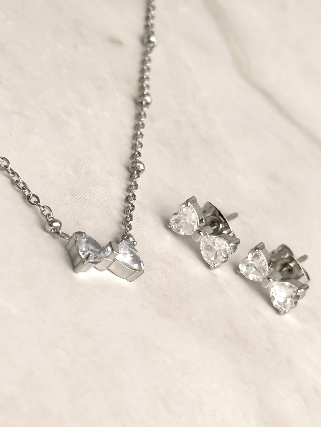 Hi-Life Pave Heart Ribbon Kette 14K vergoldet