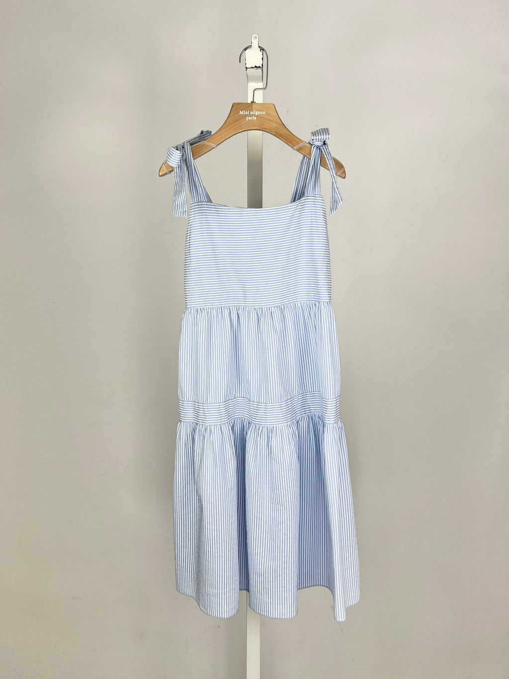 Gestreiftes Baumwollkleid mit Bindeträger für Mädchen