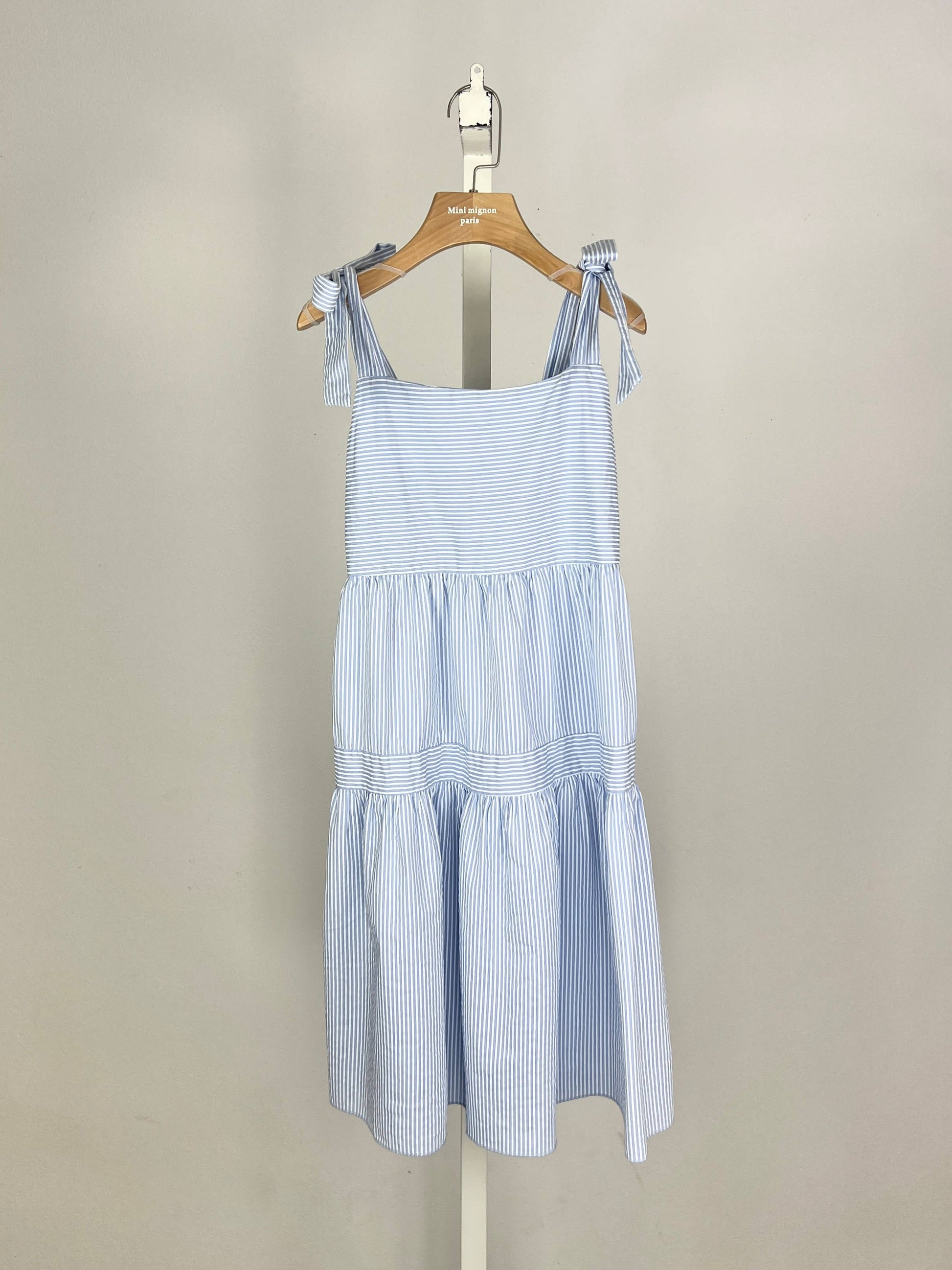 Gestreiftes Baumwollkleid mit Bindeträger für Mädchen