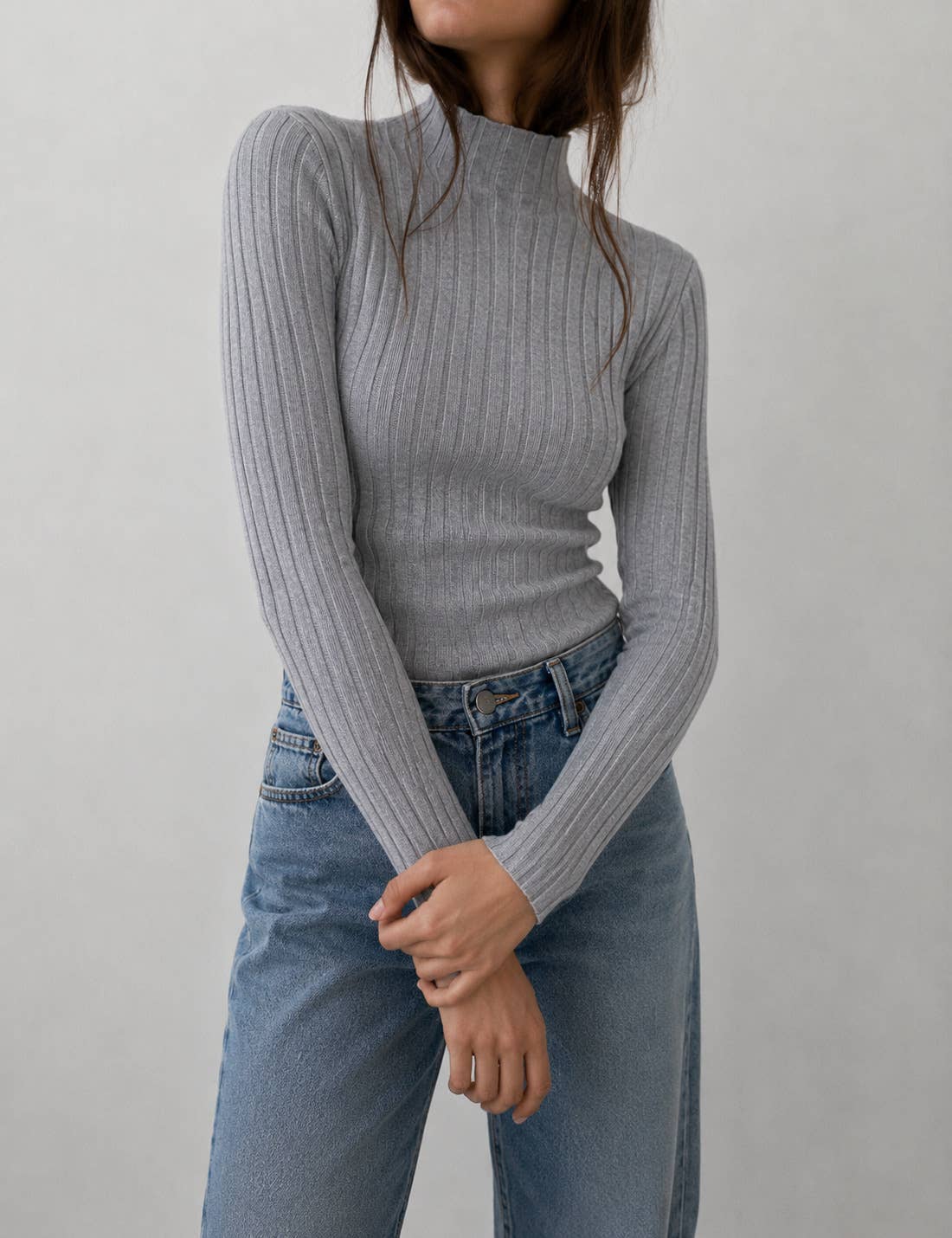 Gerippter Basic-Pullover mit Stehkragen – Ansicht 2