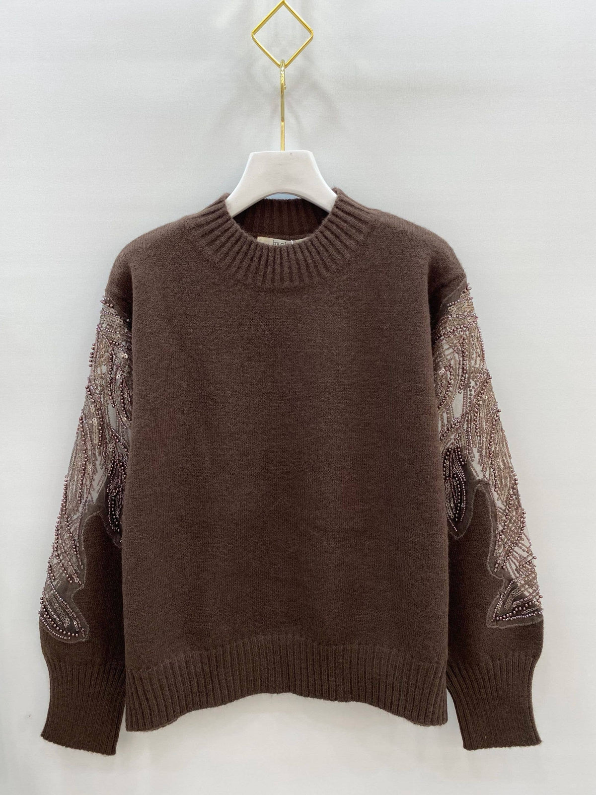 Pullover aus Strick bestickt