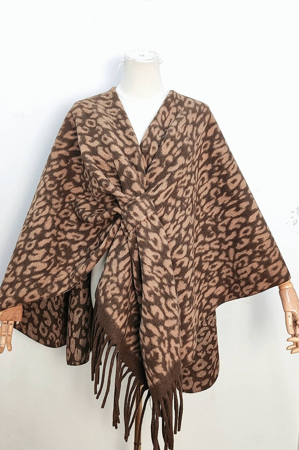 Trend Leoprint Pocho, Wolle, Fransen, Oversize