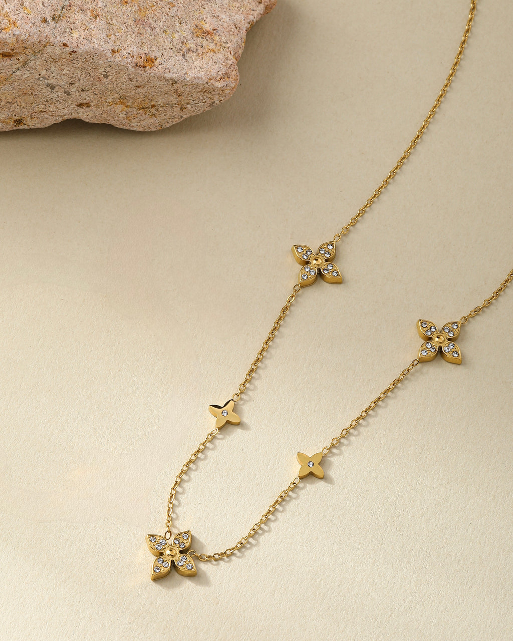 Kette „Lovely Leafs“ gold