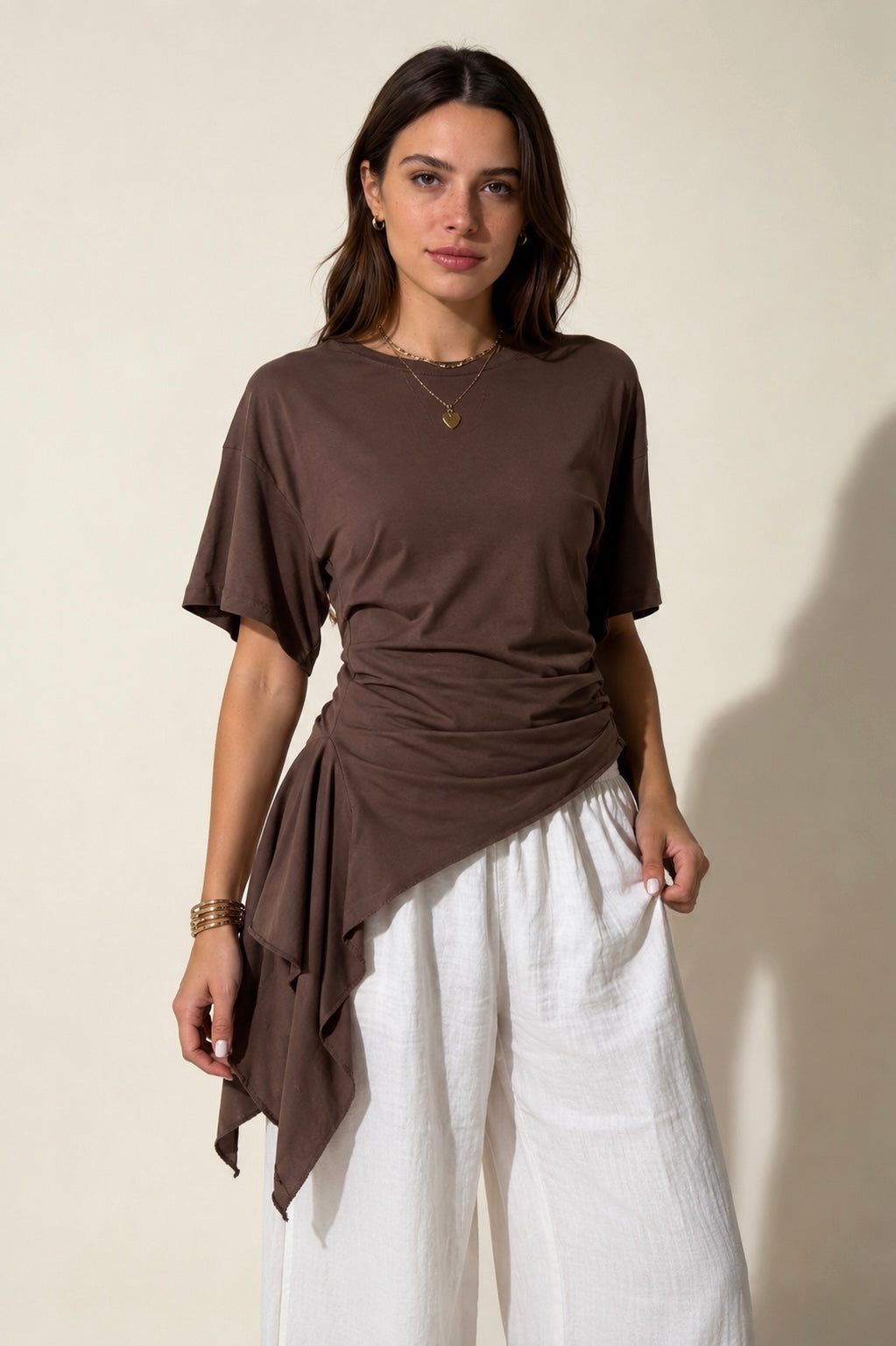Asymmetrisches t-Shirt Braun