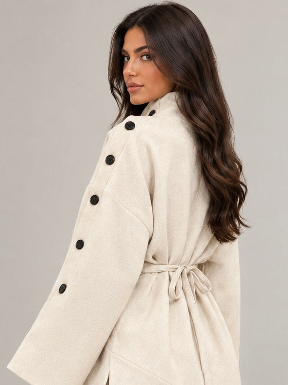 Pullover mit Knöpfen und Band