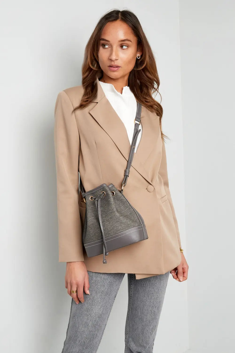 Beuteltasche grau