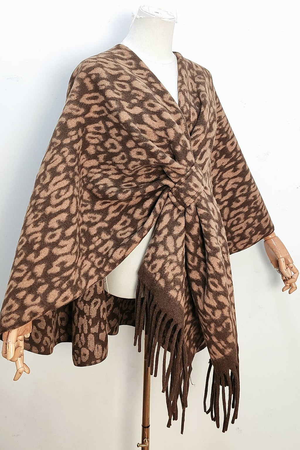 Boutique Poncho, Leopard, Herbsttrend 