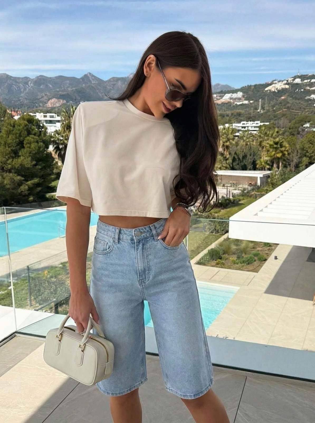 High waist Bermuda shorts